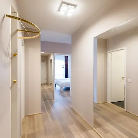 Pandion D'or Apartment